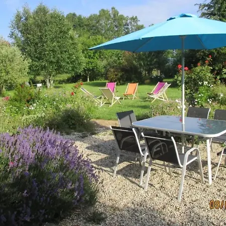 Beautiful Pressoir With Garden In Feriehus Heuland